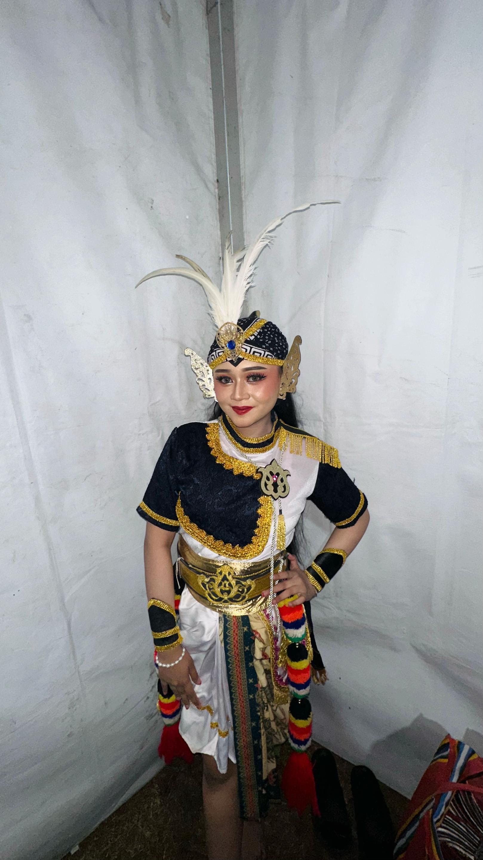 @Ara Tiara