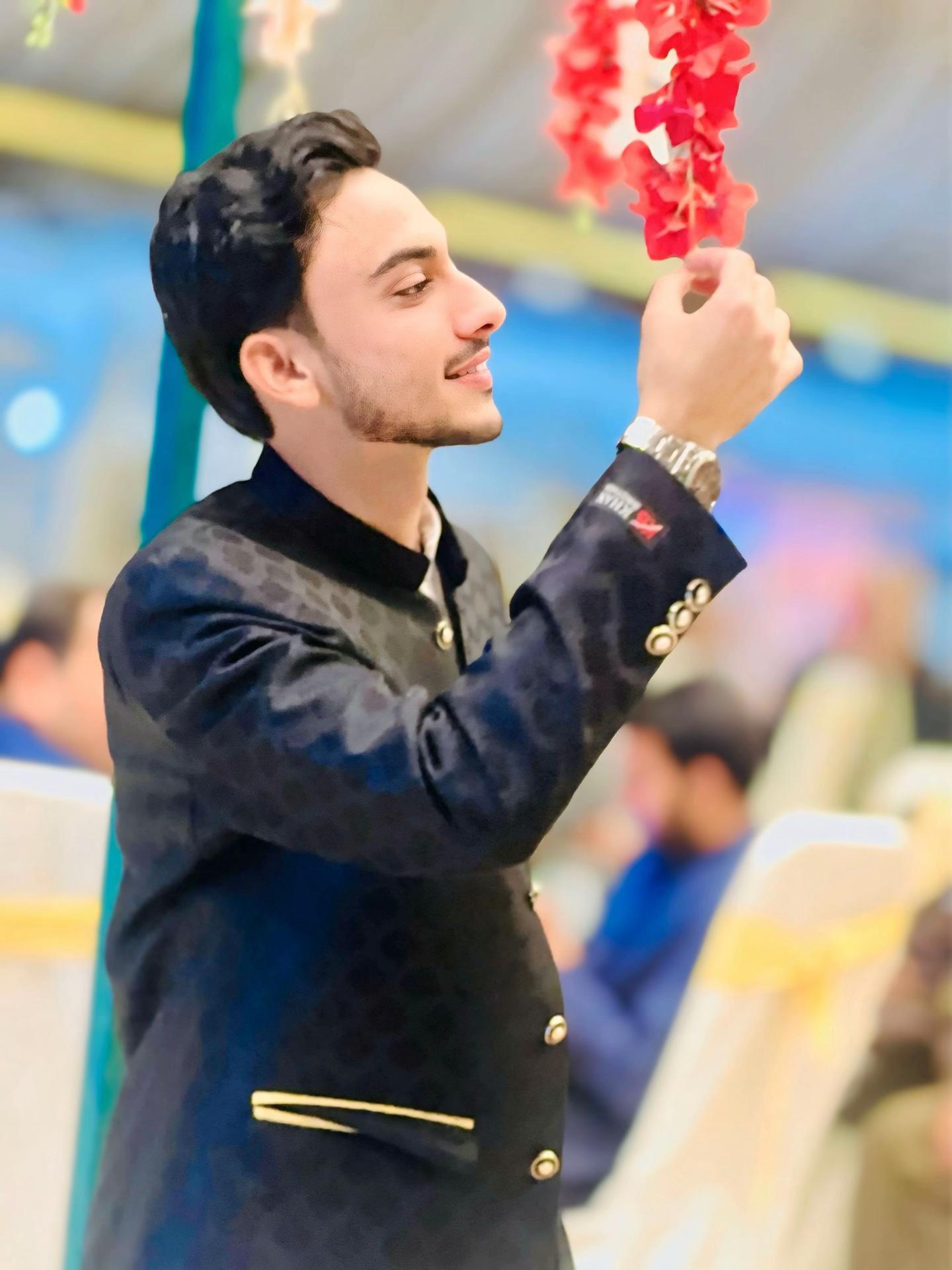 @Malak Ateeq🇵🇰🇦🇫🇬🇧