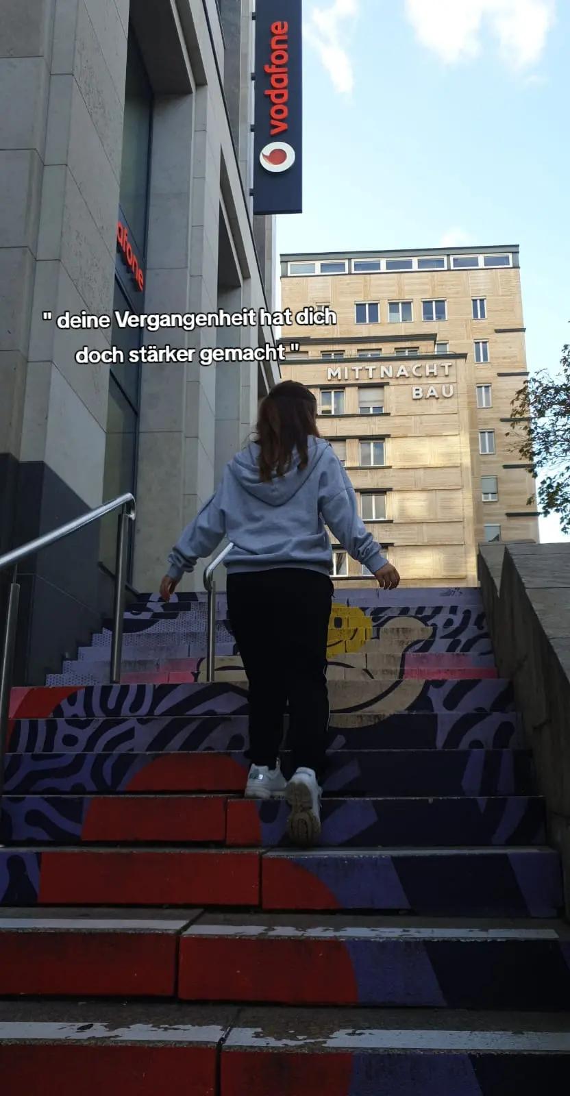 @Leonie17