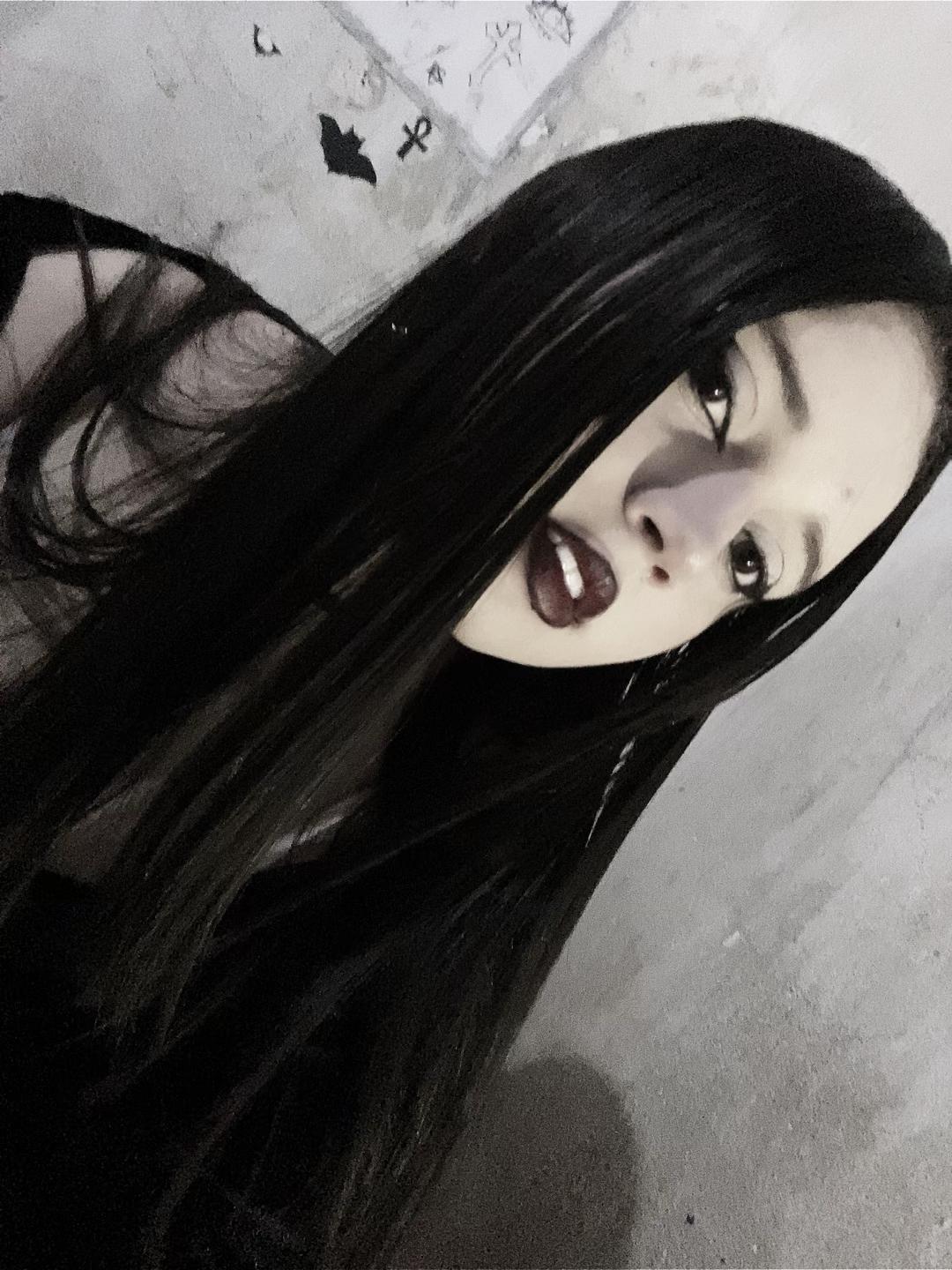 @𝓙uka 𓋹🦇⩜⃝ ♀️