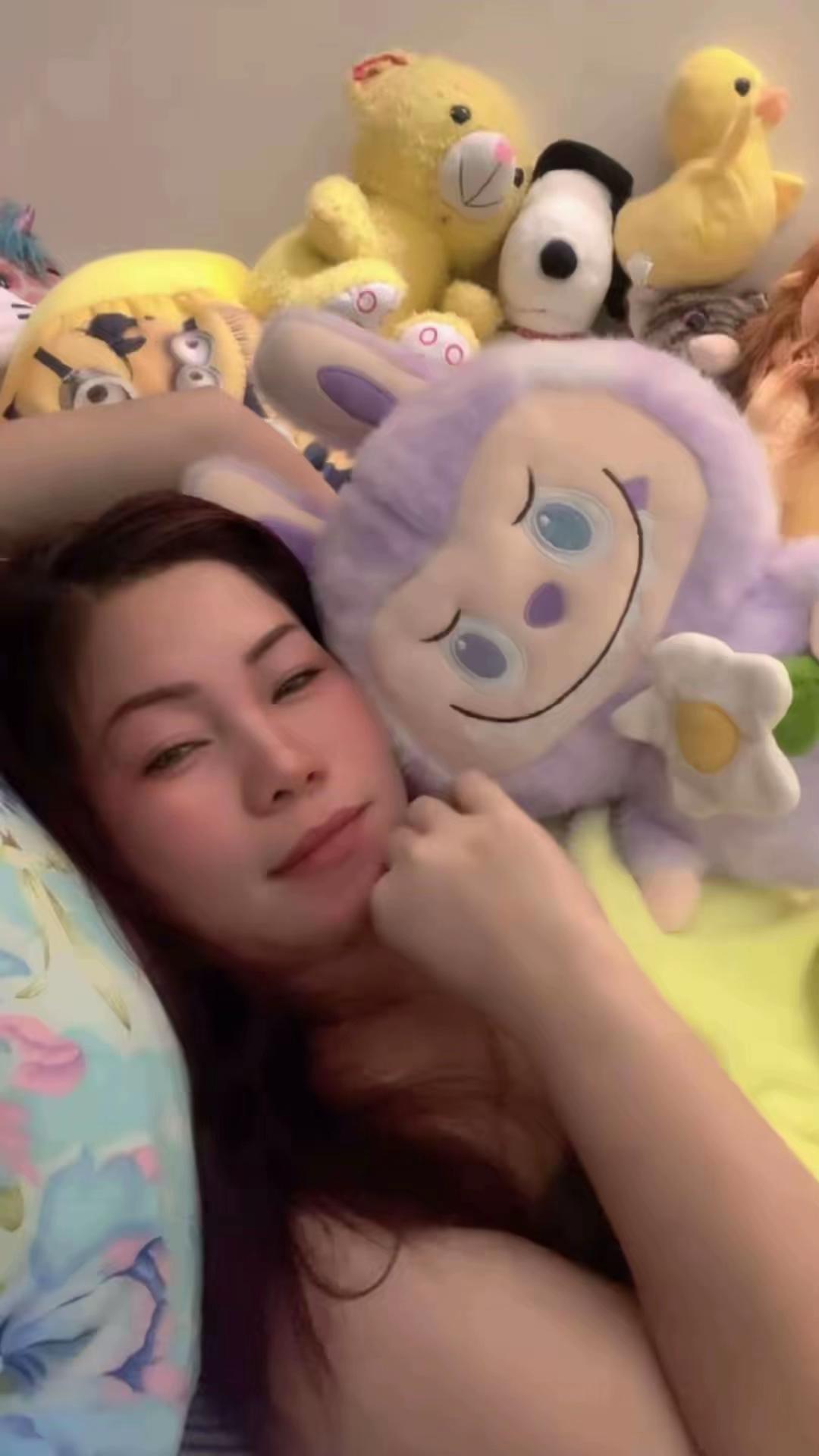 @๐ซ๐๐ค๐๐๐จ ๐๐๐๐ก๐ ๐๐
ฝ๐
ฟ