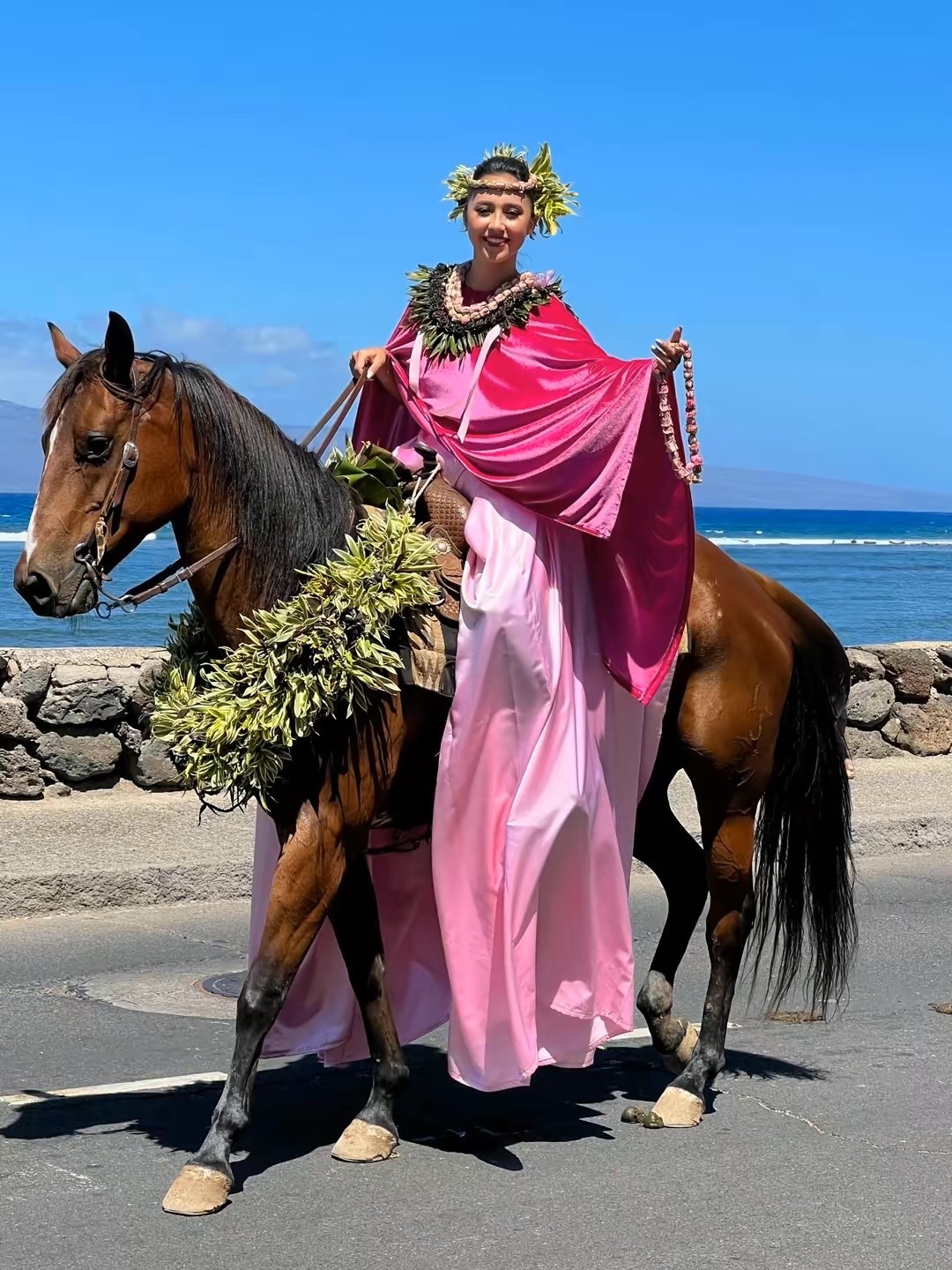 @TAY 𖤓 MAUI PHOTOGRAPHER