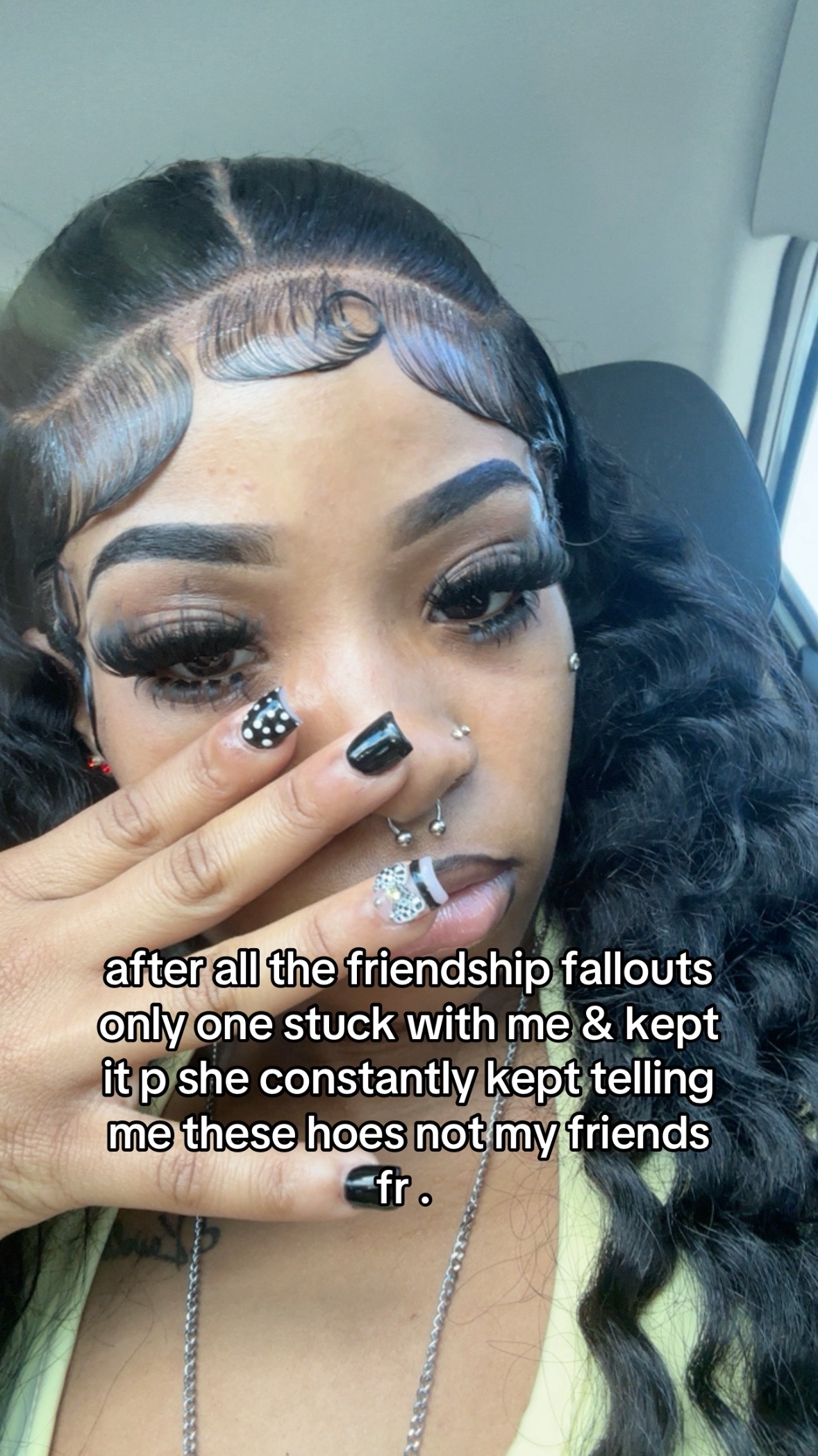 @👩🏽&zwj;❤️&zwj;💋&zwj;👩🏽