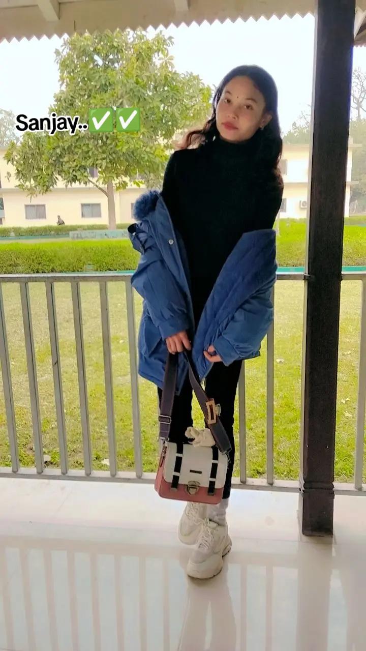@Aney🦋💫