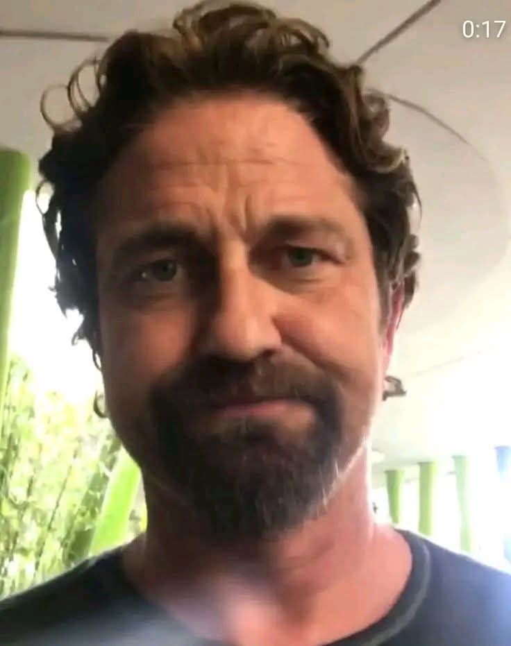 @Gerard Butler official Fanpage