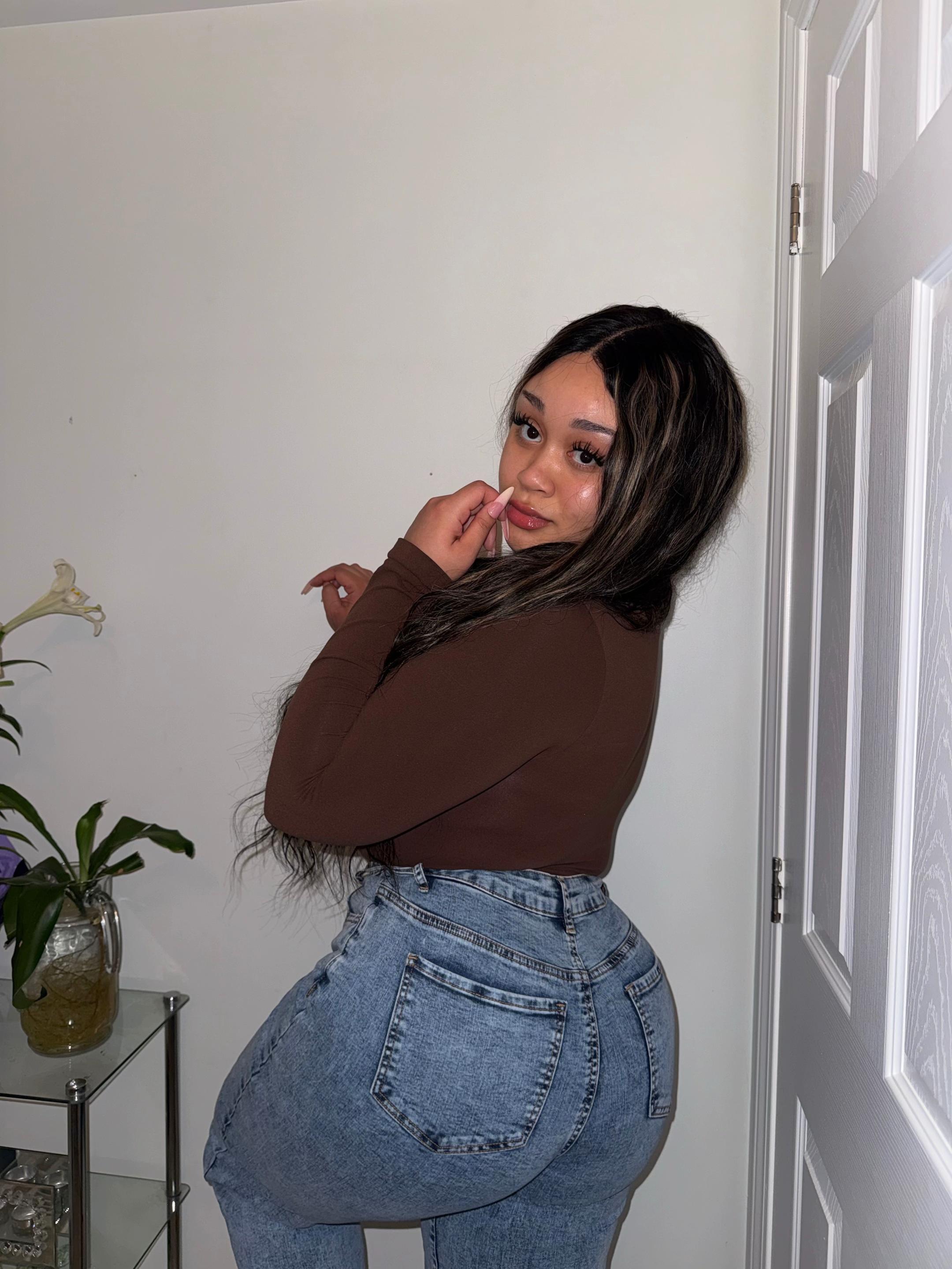@Kékéli Reine Kuwonu