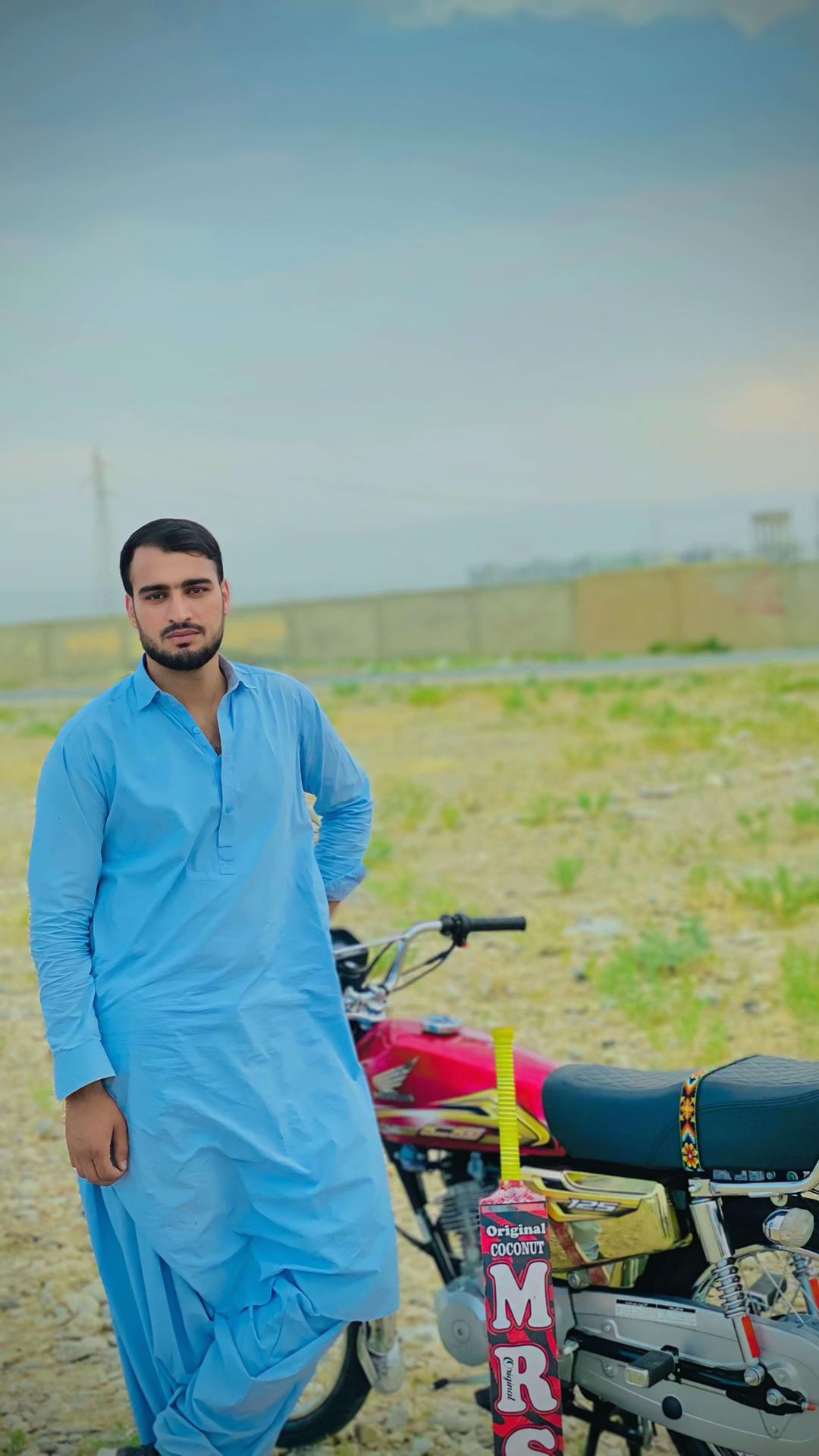 @🥹Alone💔