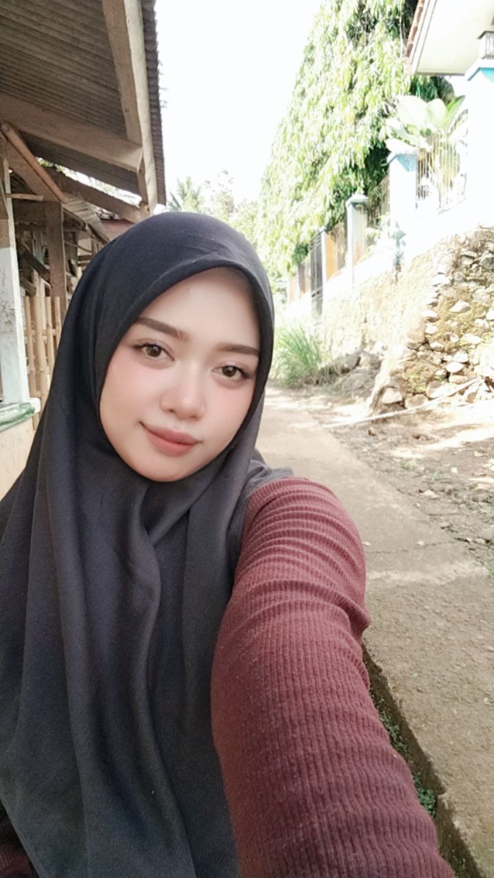 @putri khayalan🍑🫦