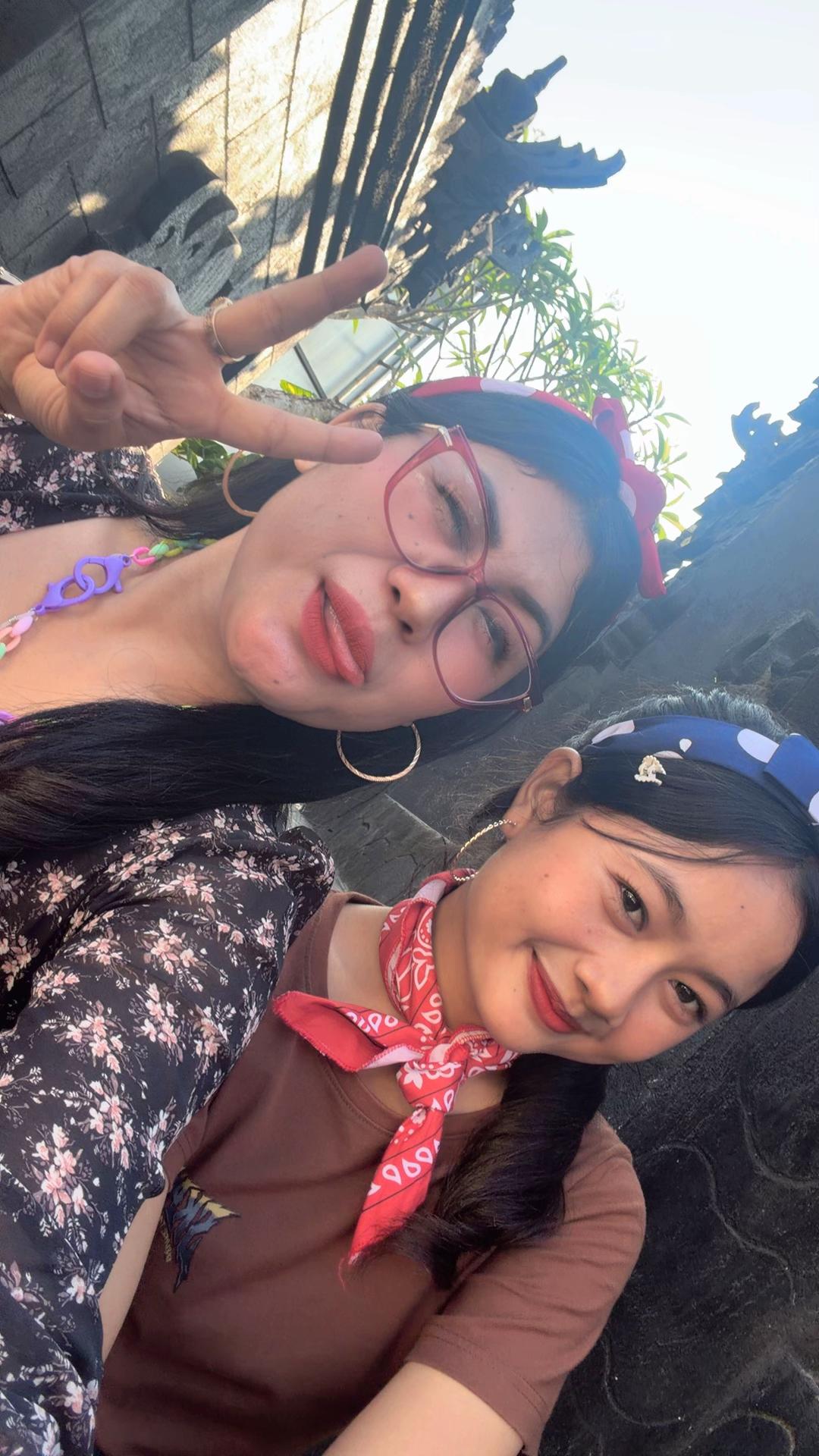 @AyuNita