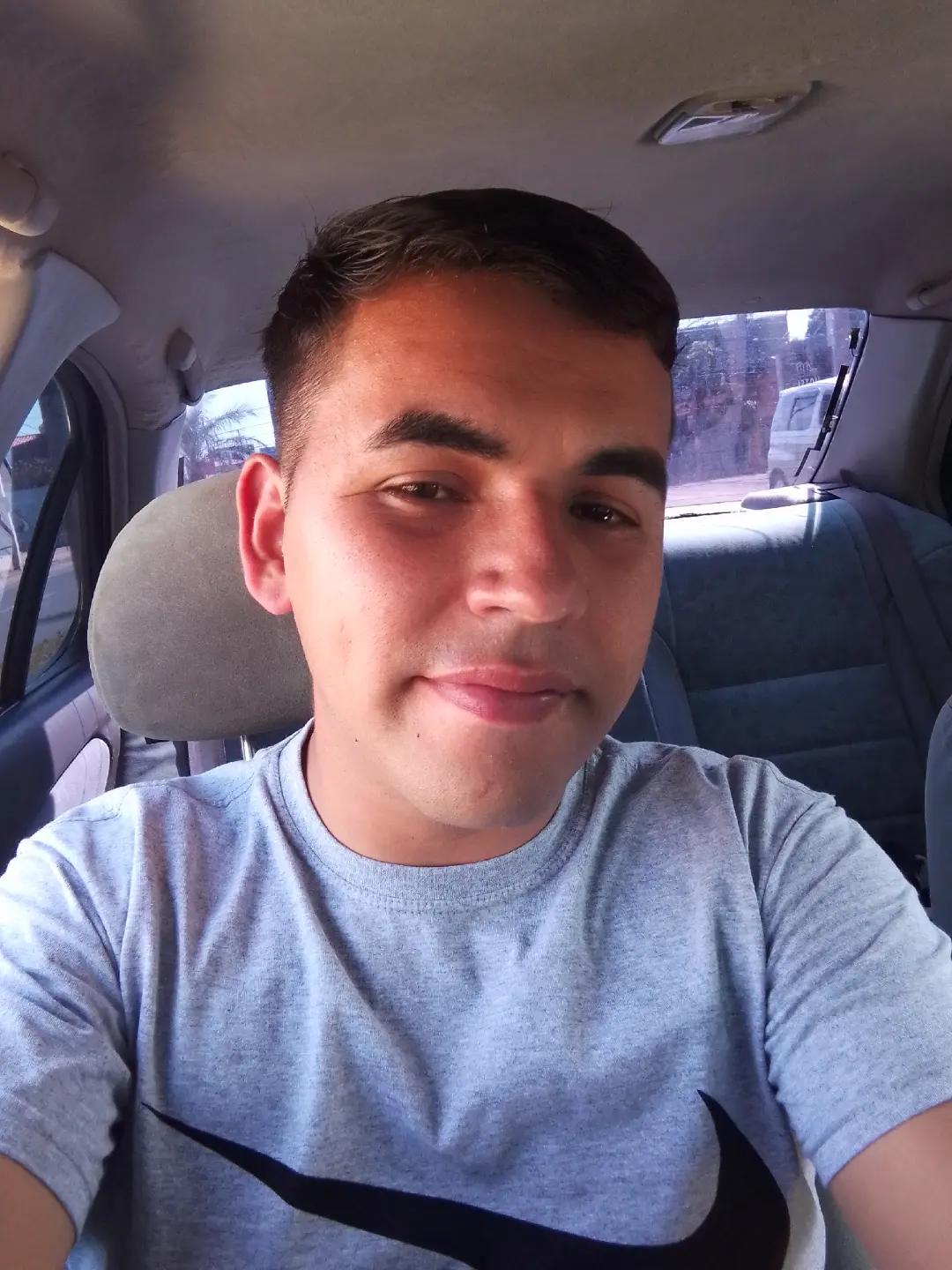 @Gustavo Coronel González