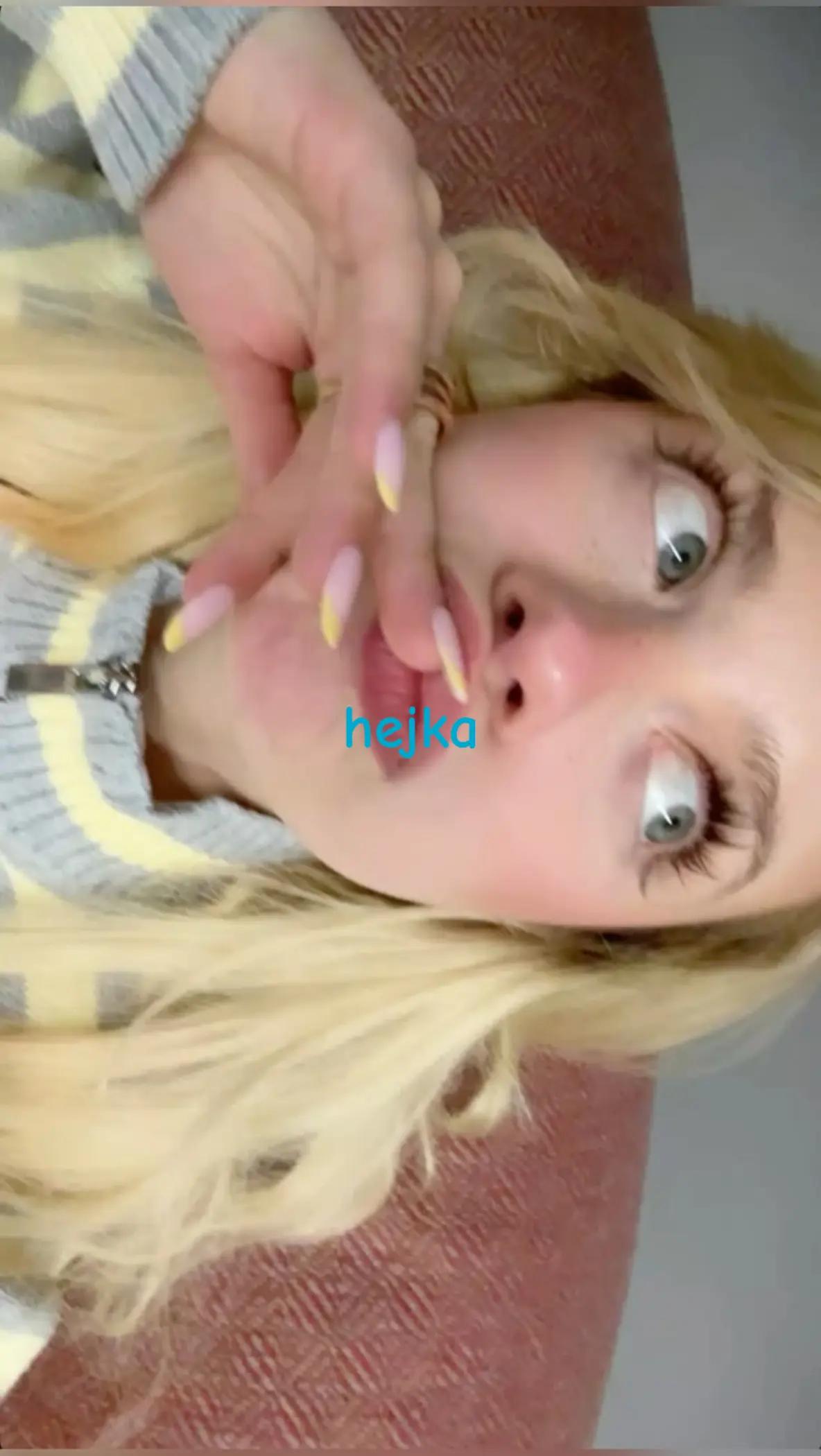 @🩷𝐦𝐚𝐫𝐭𝟒𝐞𝐯𝐞𝐫🩷