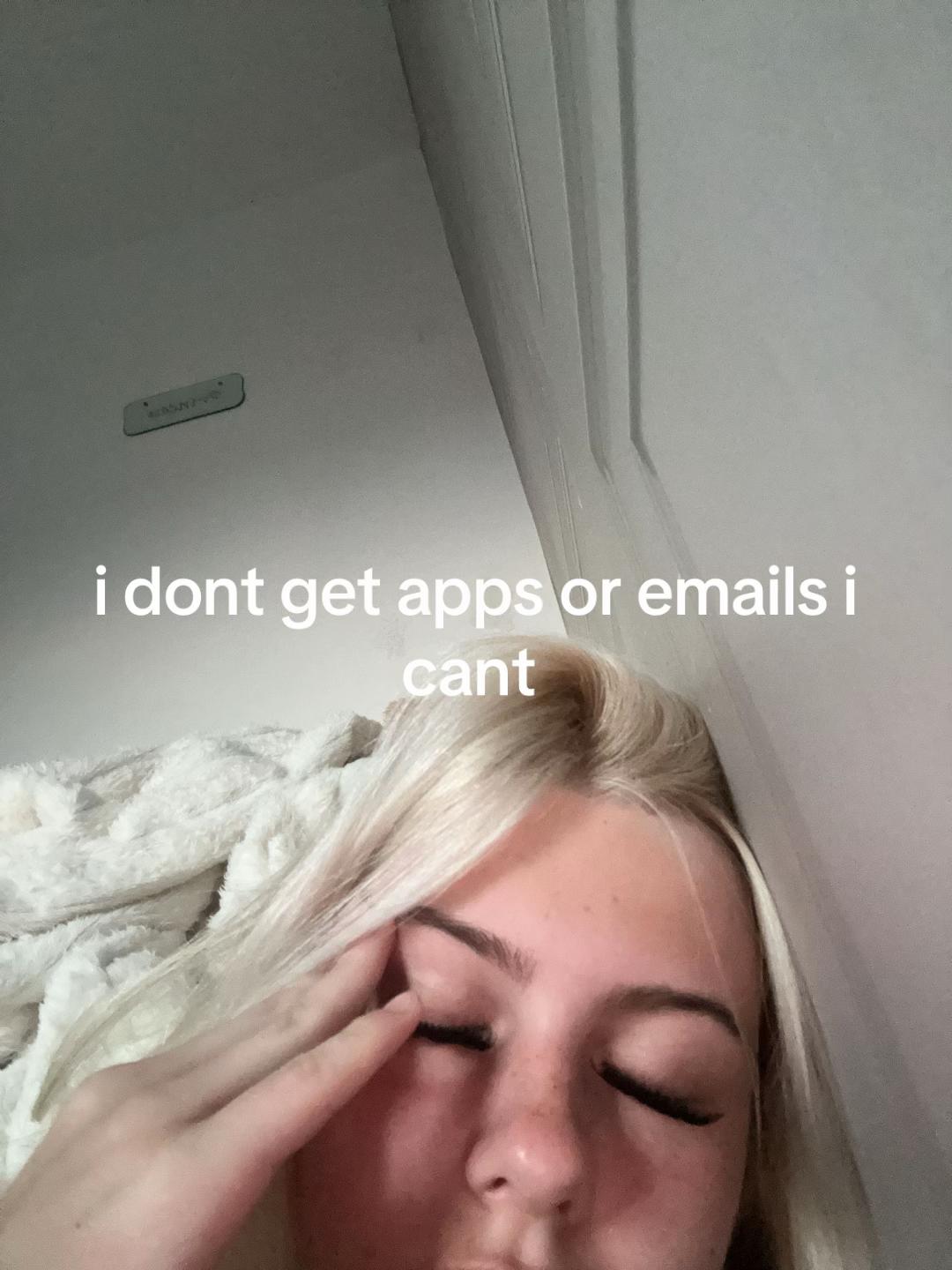 @ellie๐ค