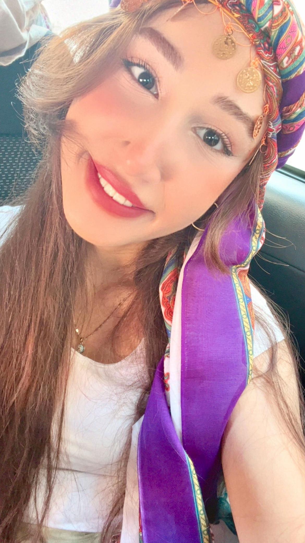 @Asya Erdal