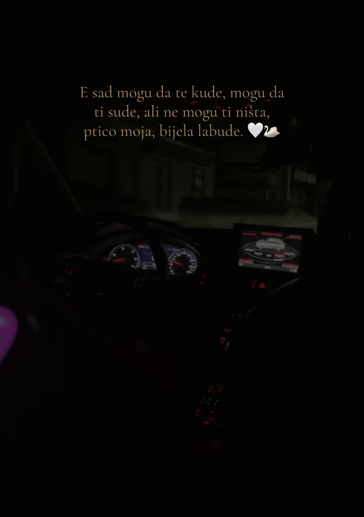 @⚜️