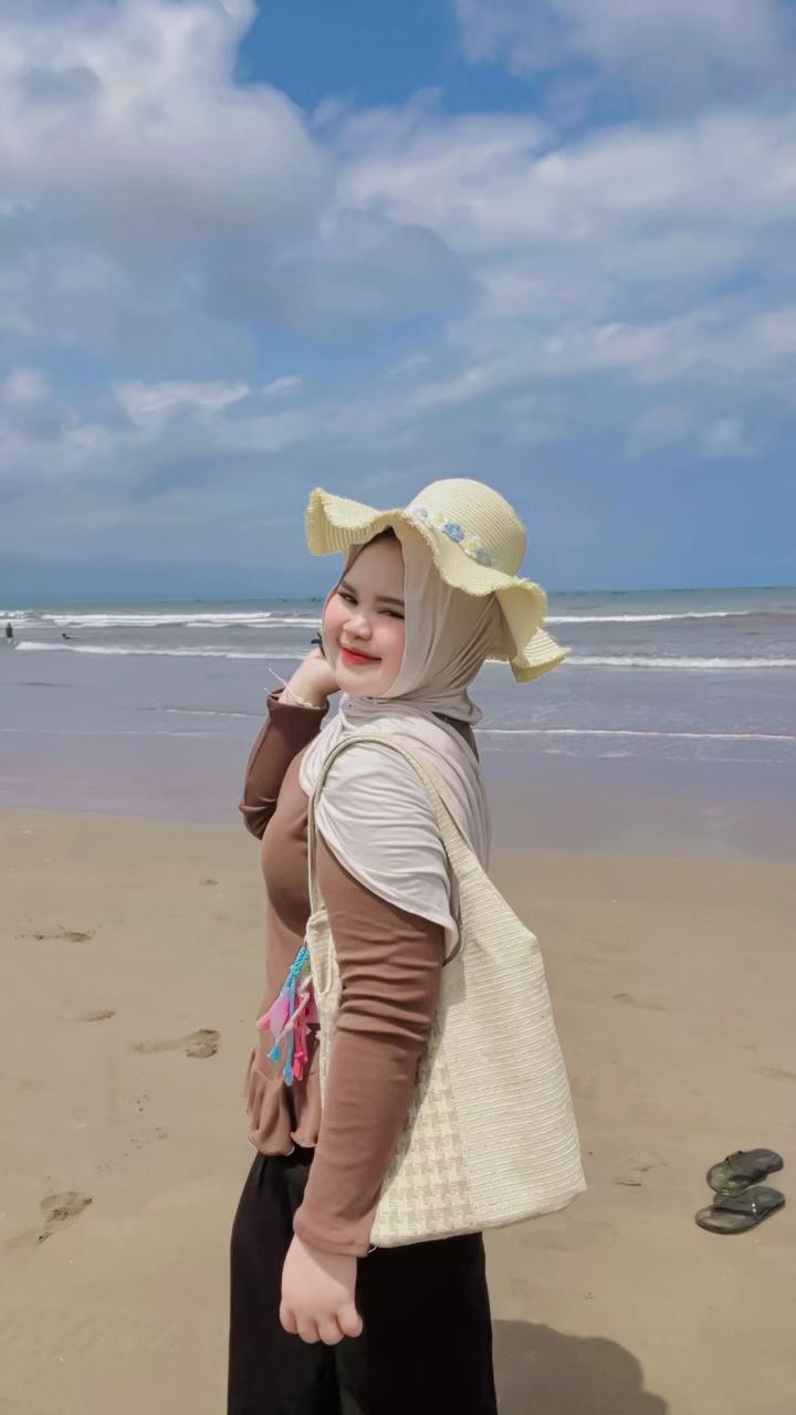 @Nisaa18