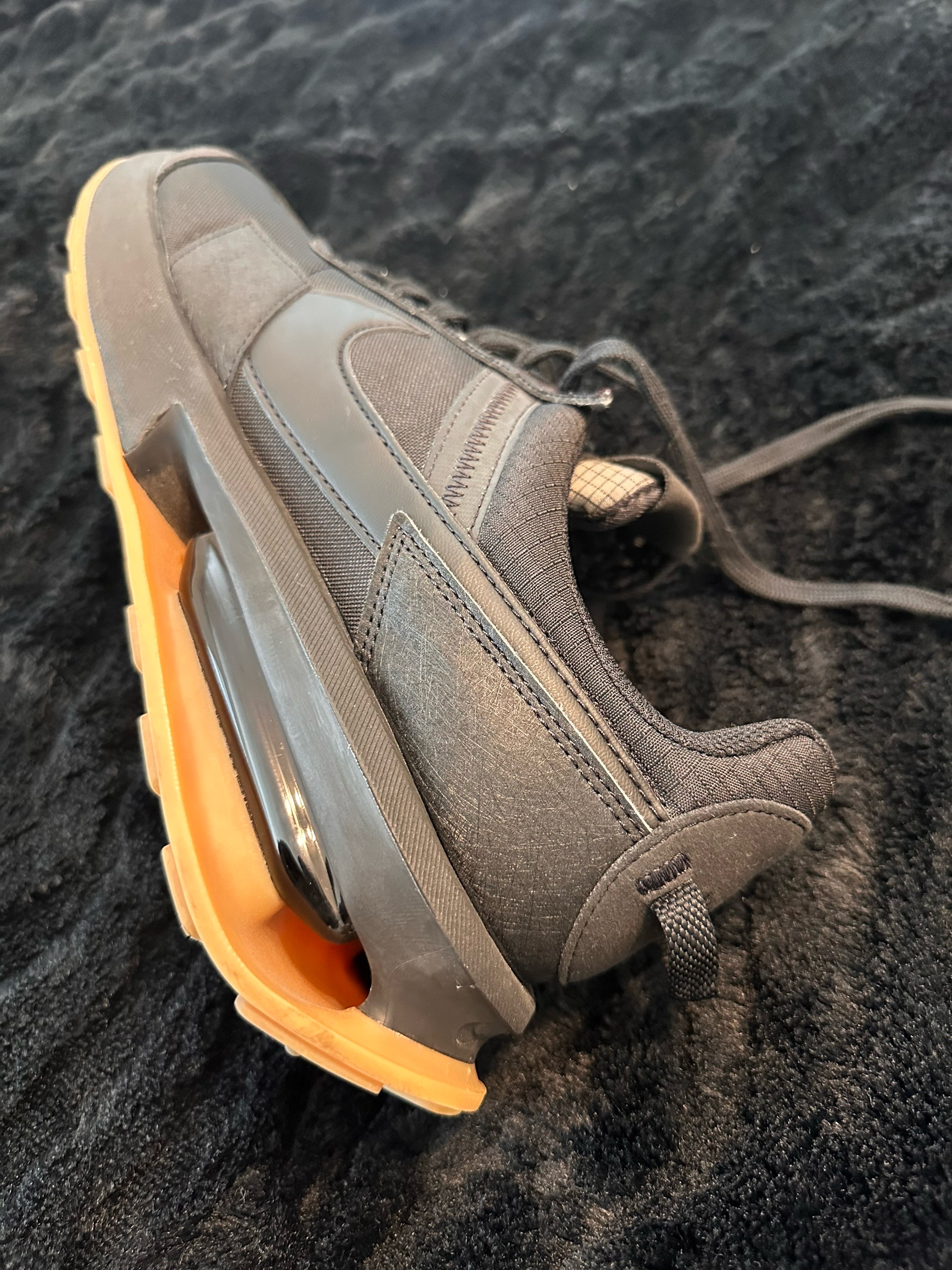 @Shoes_duhh