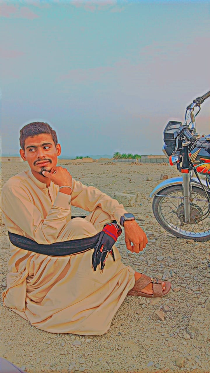 @𝗦𝗝 &hearts;︎_&hearts;︎ شاہو 🔥