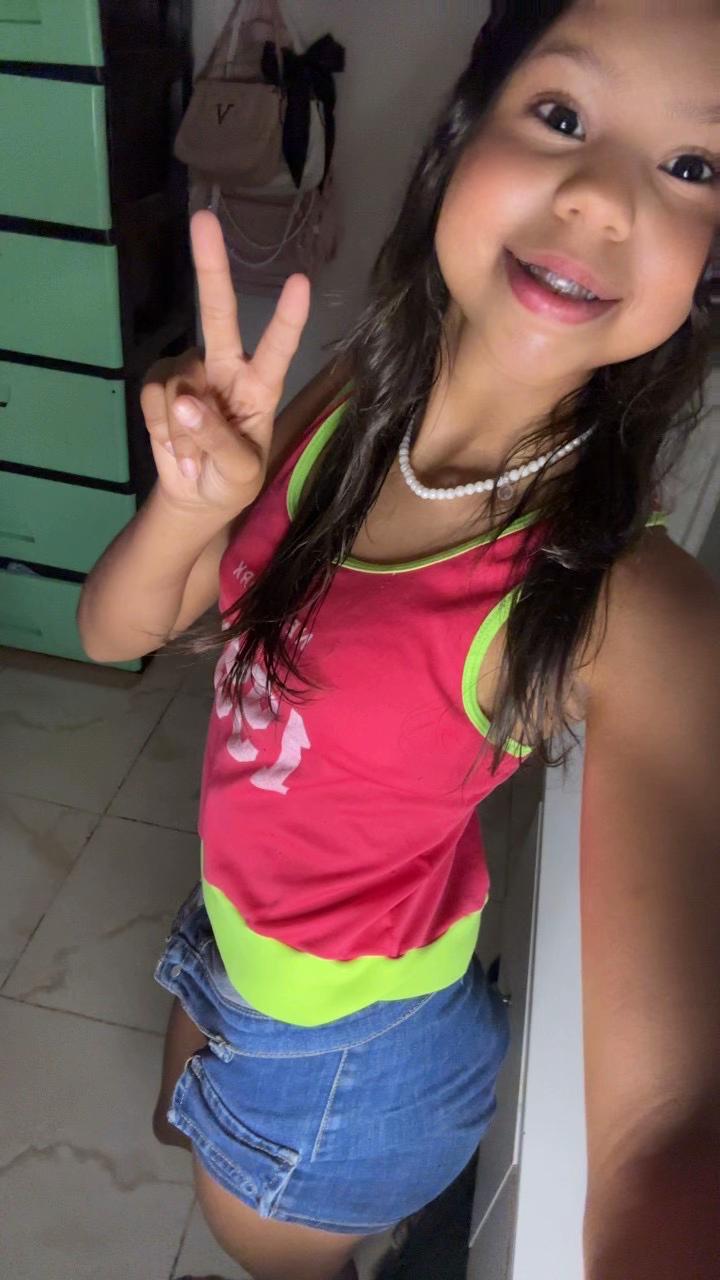 @Valentina🩷💘