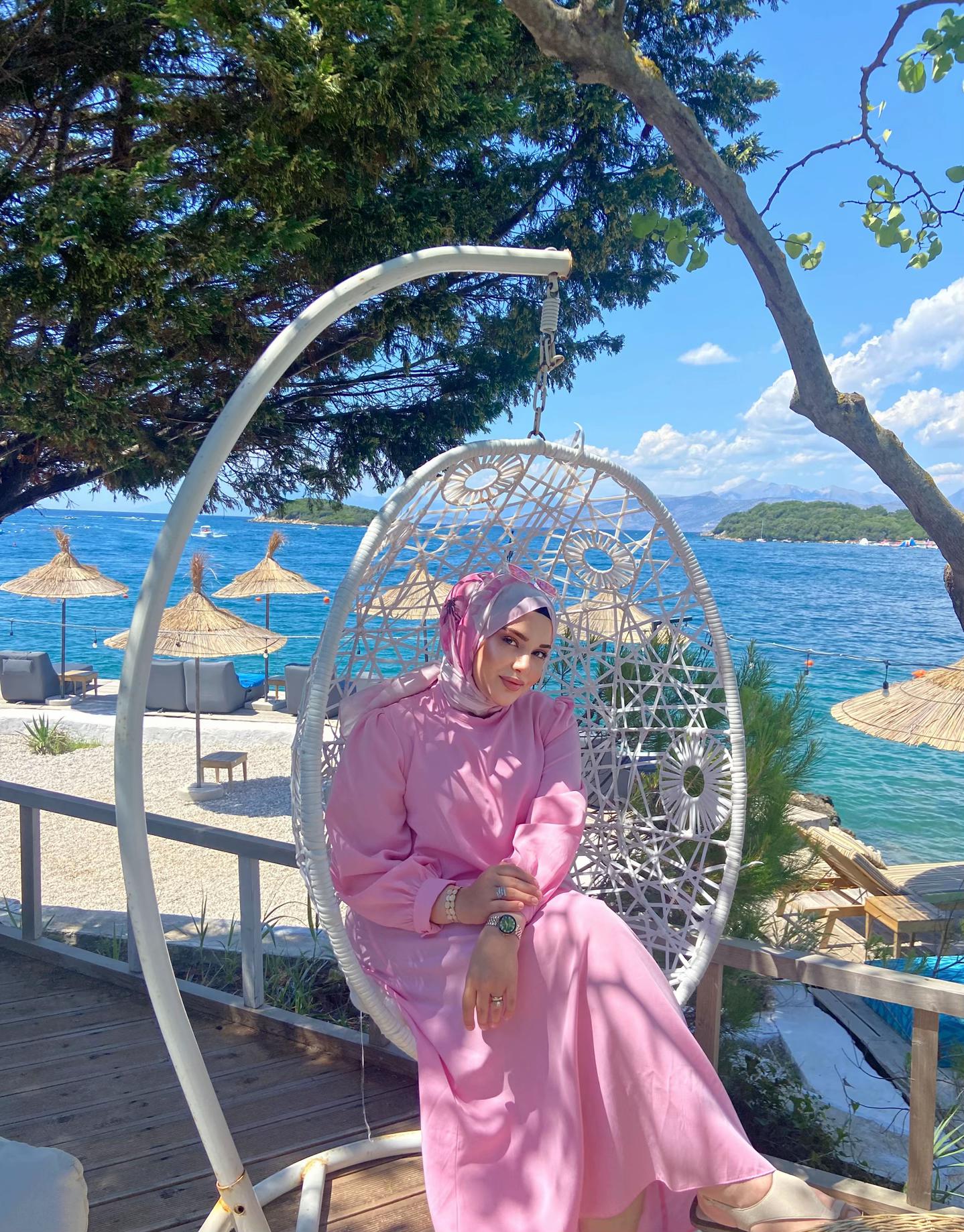 @Zeliş