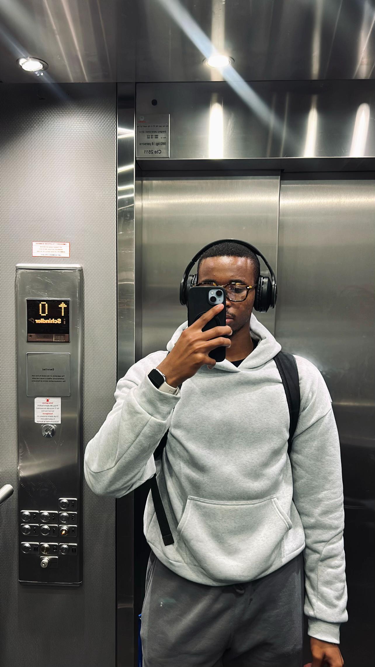 @Luniko Lugogwana