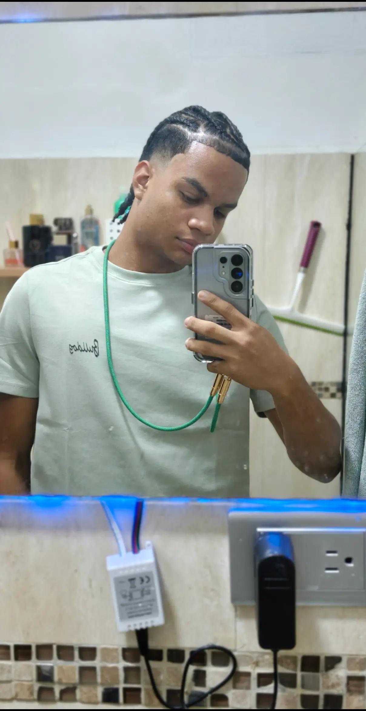 @MikE🫅🏽