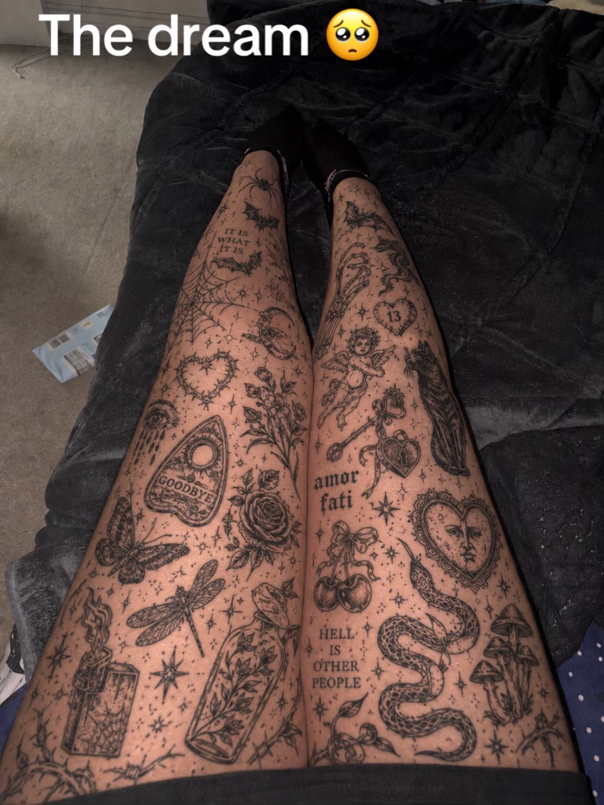 @𝓒𝓱𝓵𝓸🖤🕸️