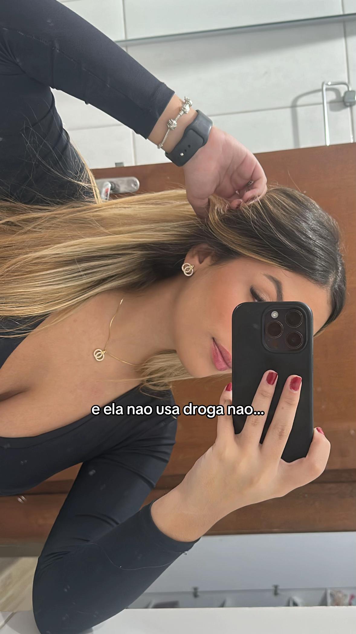 @Karine Vitoria.