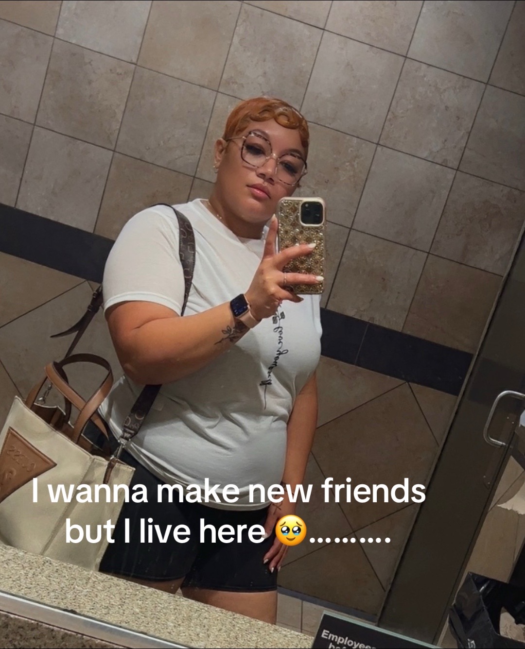 @ayeee.moira