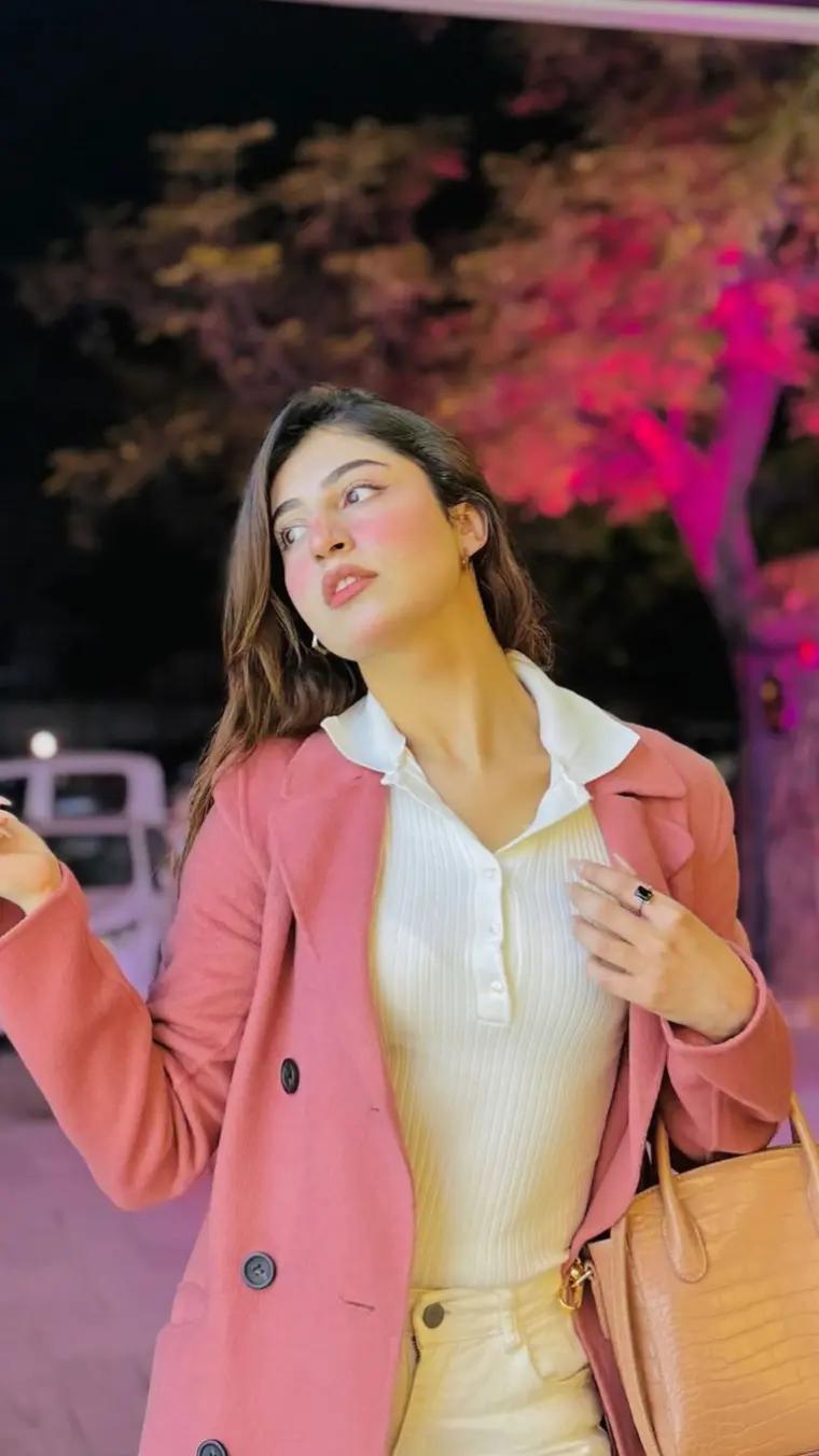 @aqsakhan12702