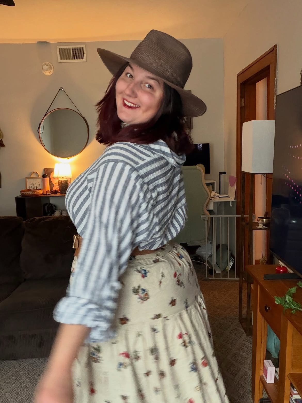 @Curvy Courtney