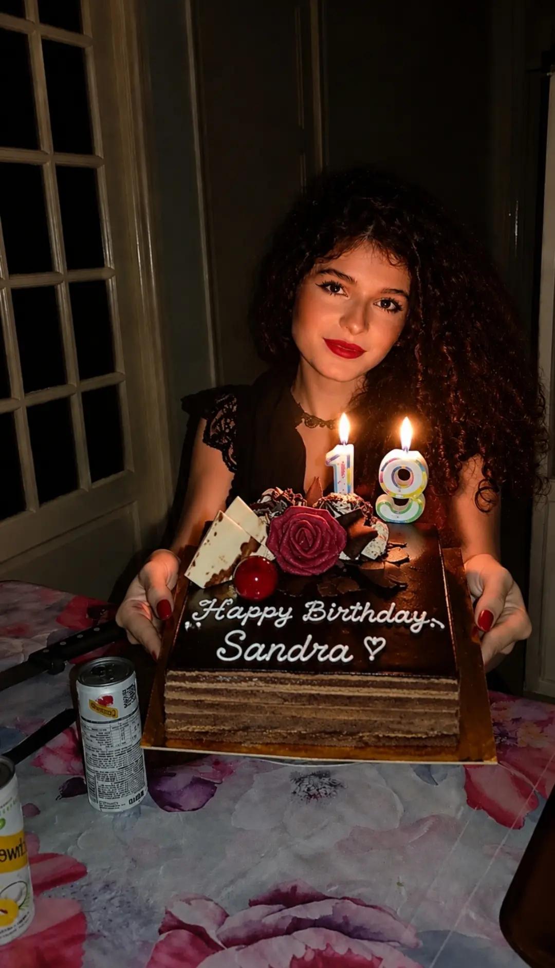 @sandra