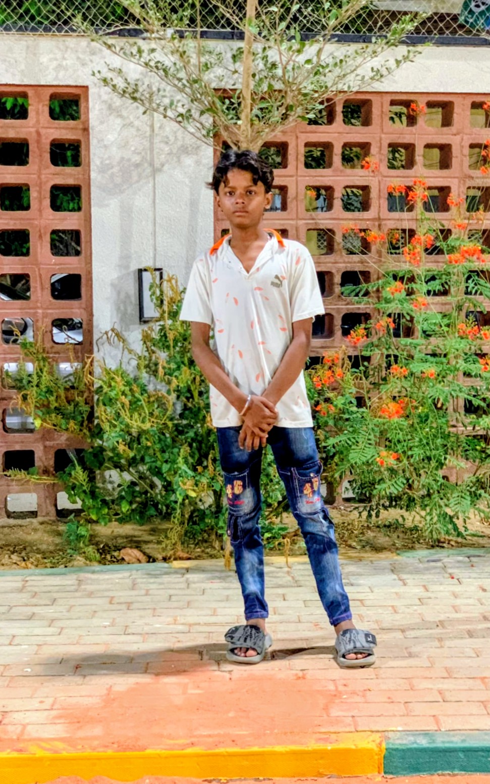 @ESHAN WAllo🪐🥰🤙🏼