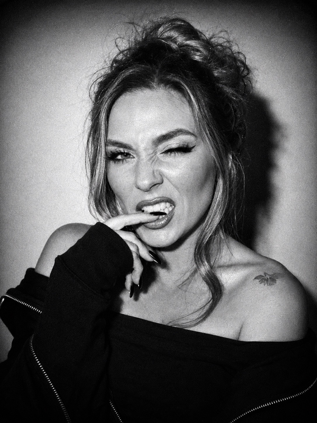 @&bull;CASSAFRASS&bull;