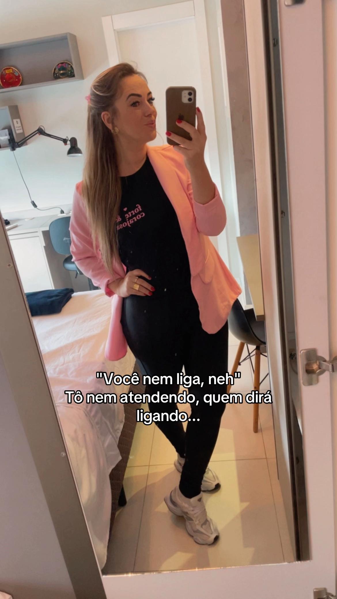 @Camiii M
