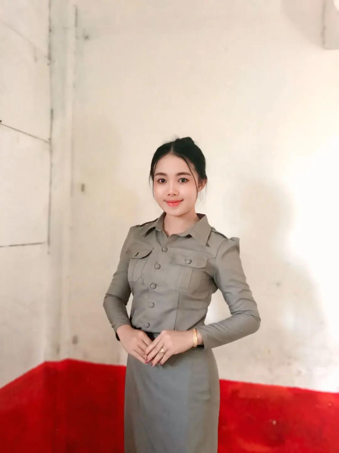 @🥰ສາວຄູລົດເມ😝