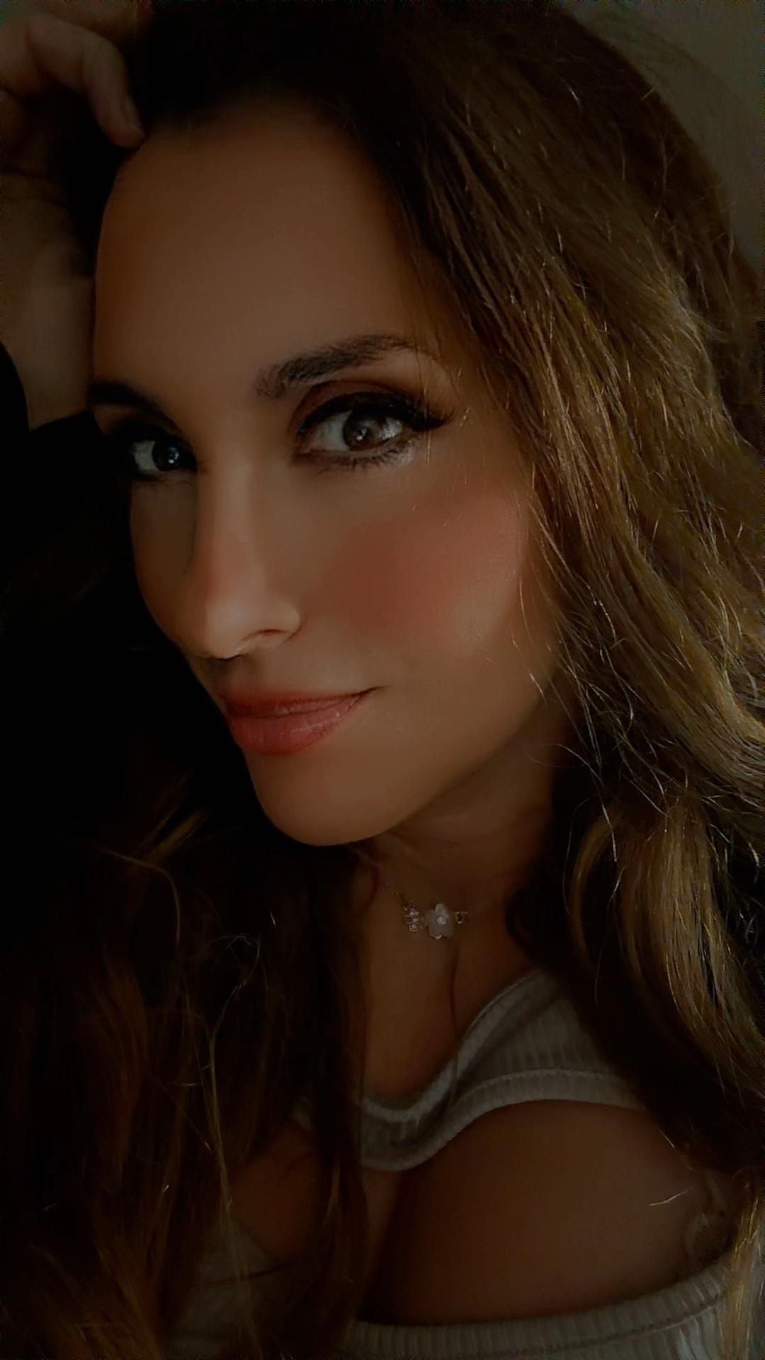 @Alejandra Victoria L T