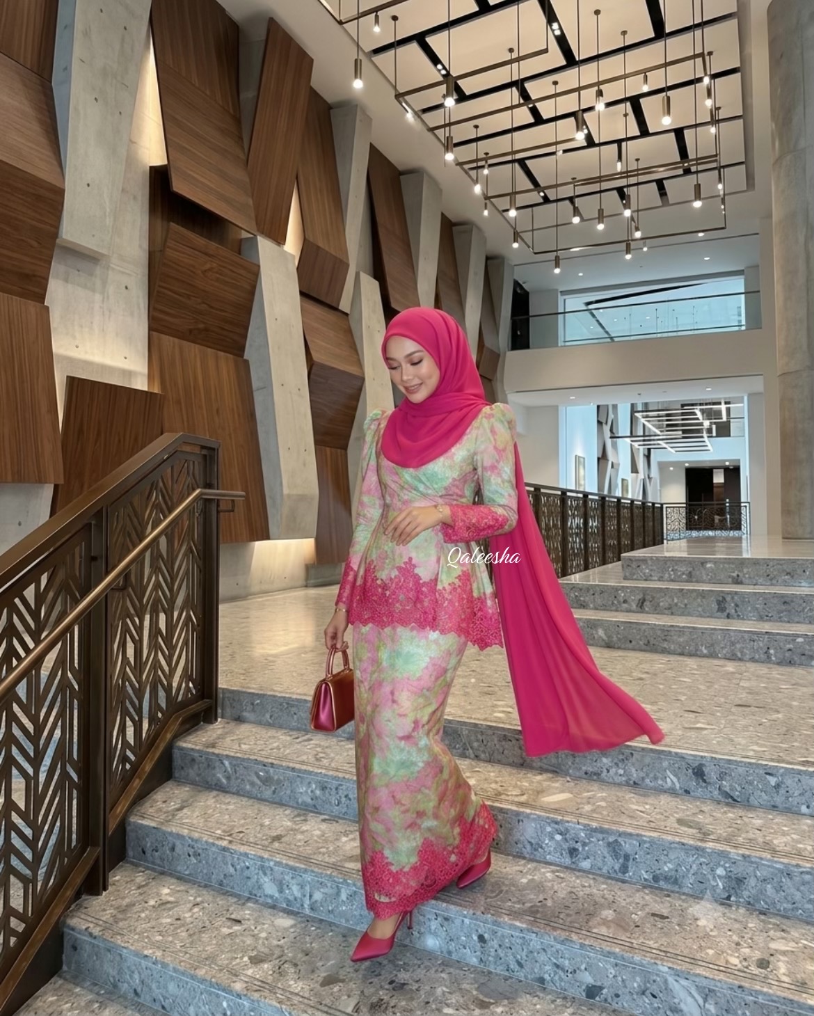 @QaleeshaHq
