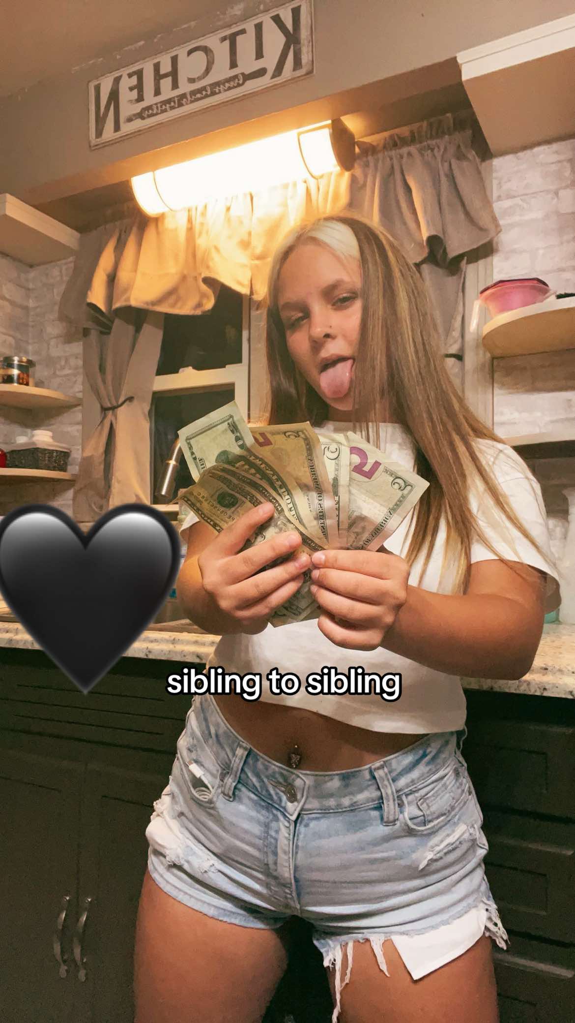 @evabiva