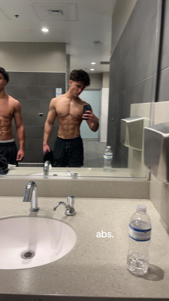 @Kalel🦸🏻♂️