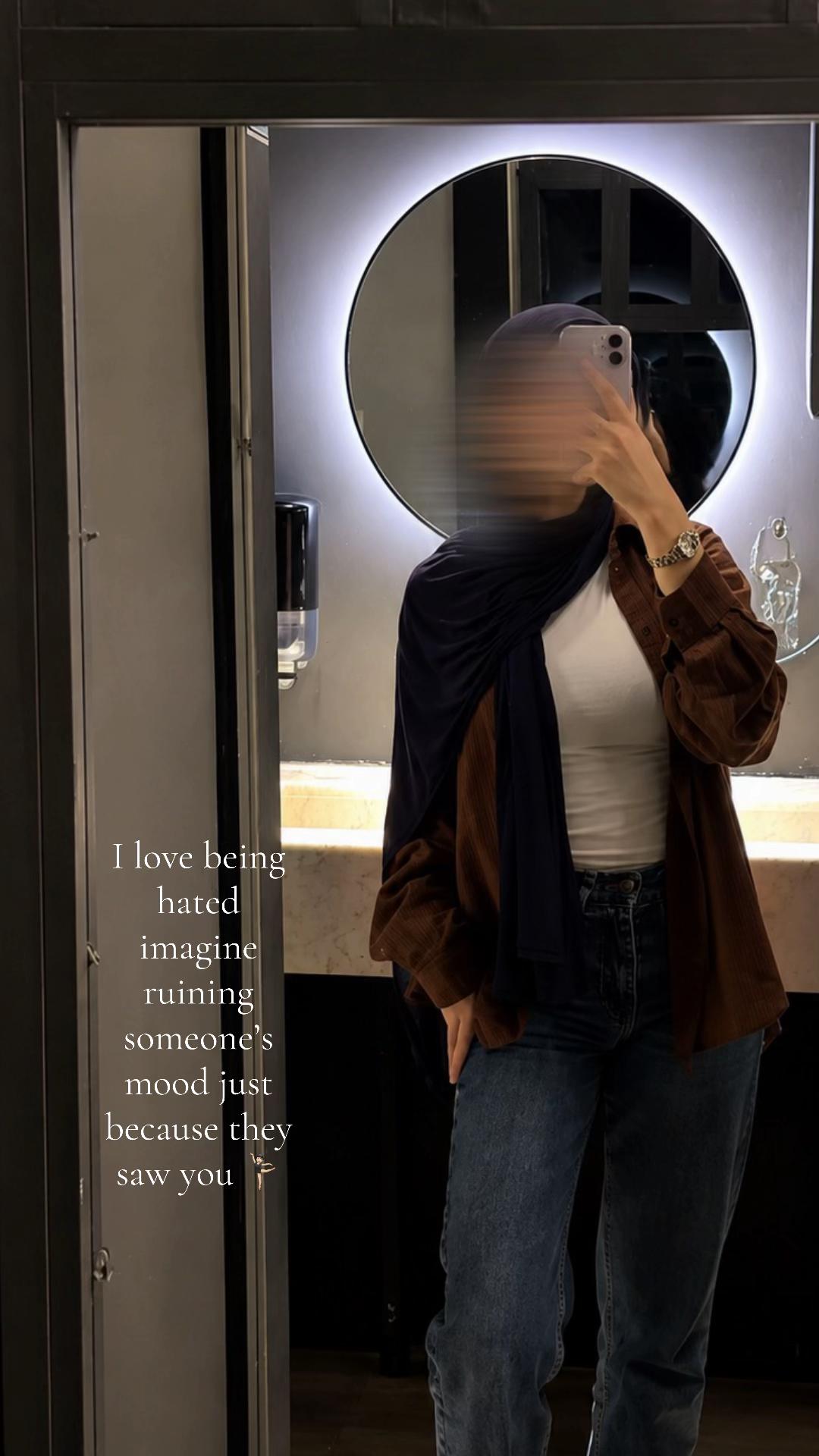 @K.