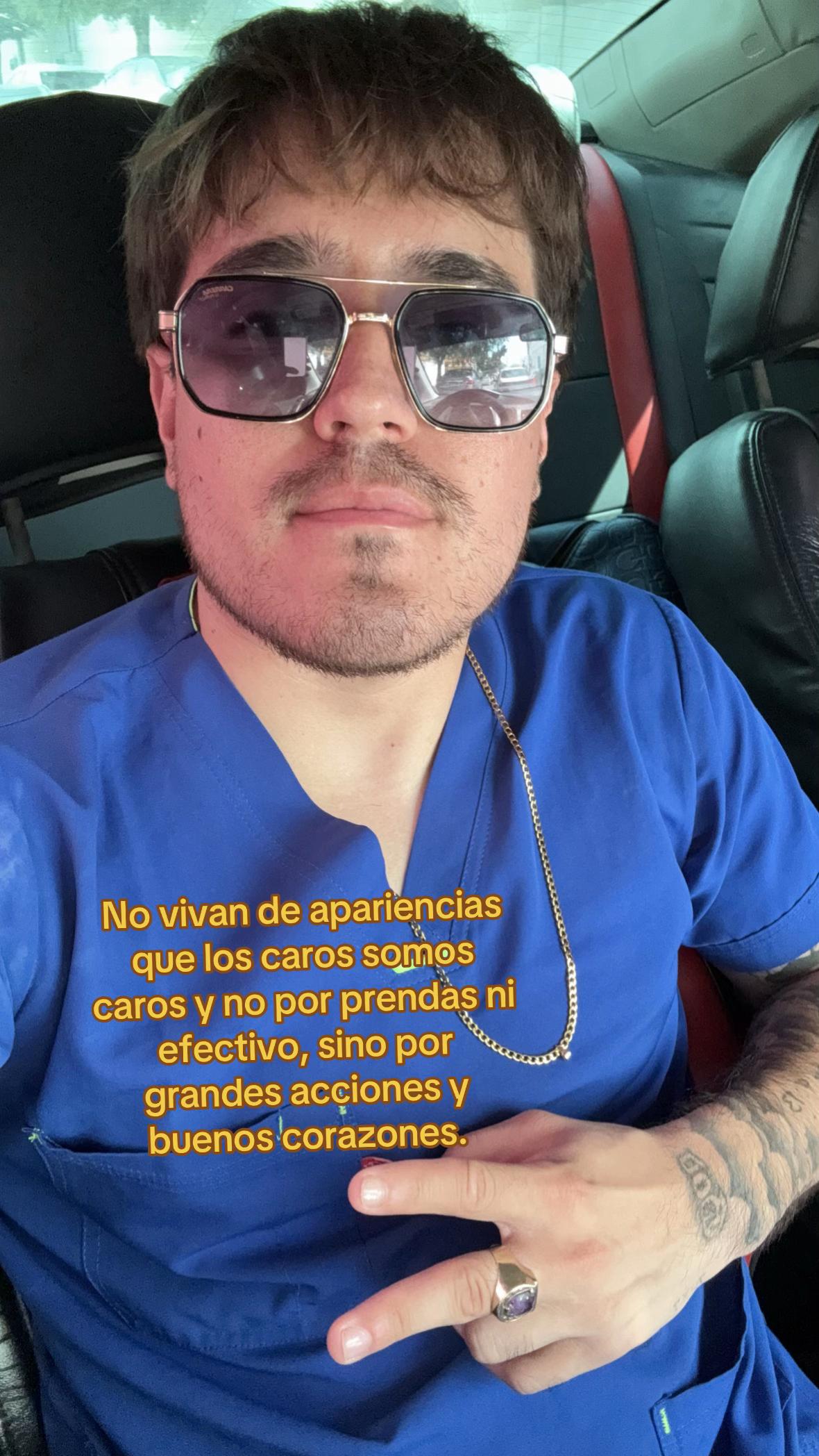 @Esquer