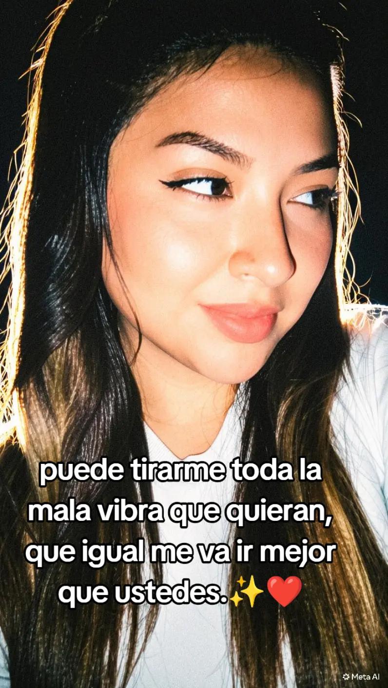 @Monse🦋
