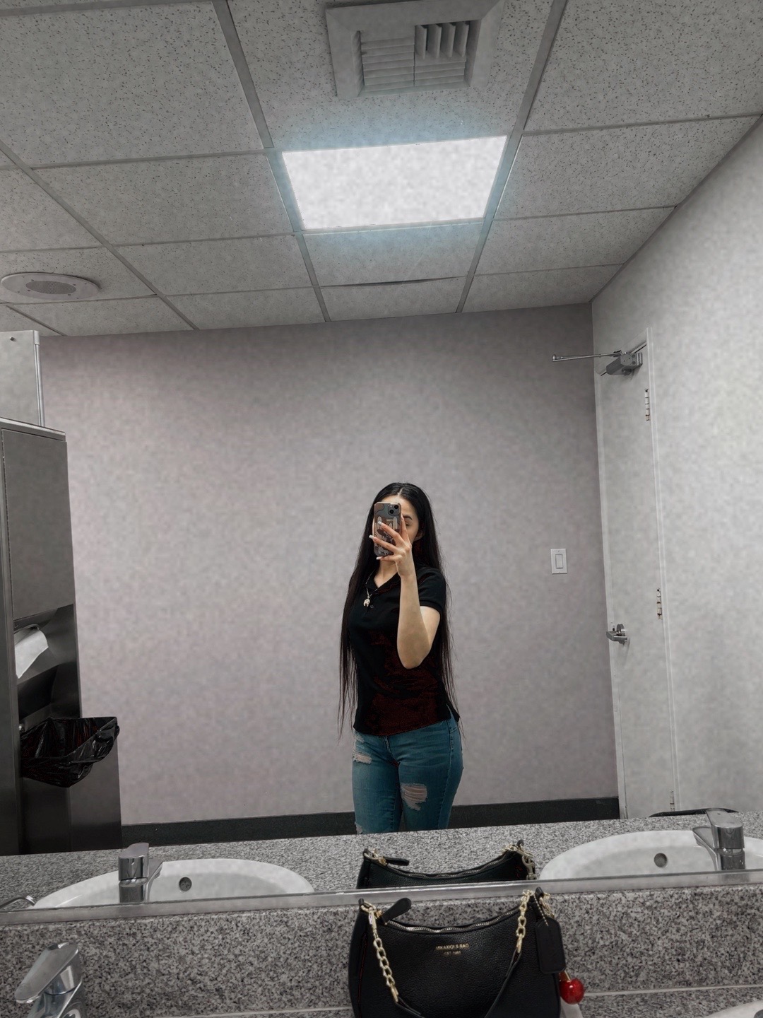 @️ ️Velinda