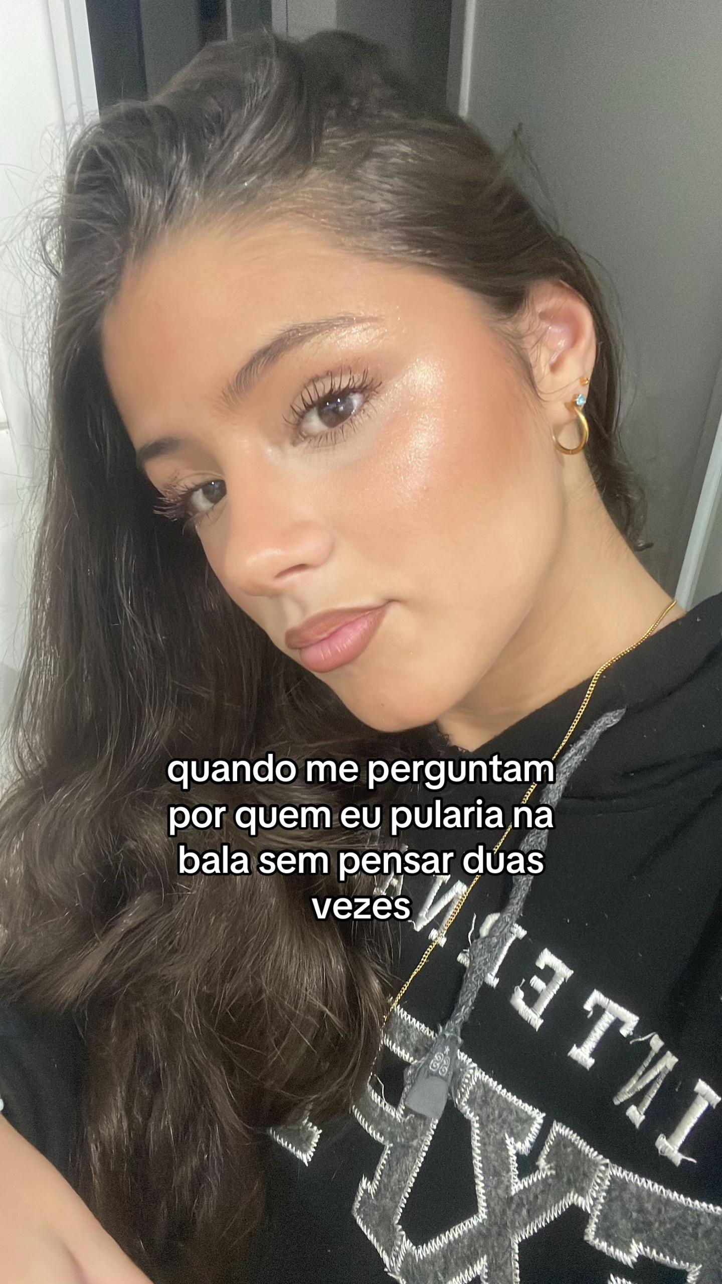 @laviniaaroux