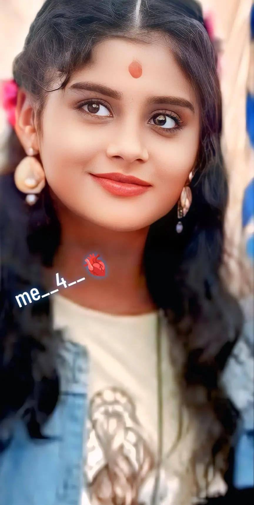 @❤️🔥 Queen 👑_bee❤️🔥