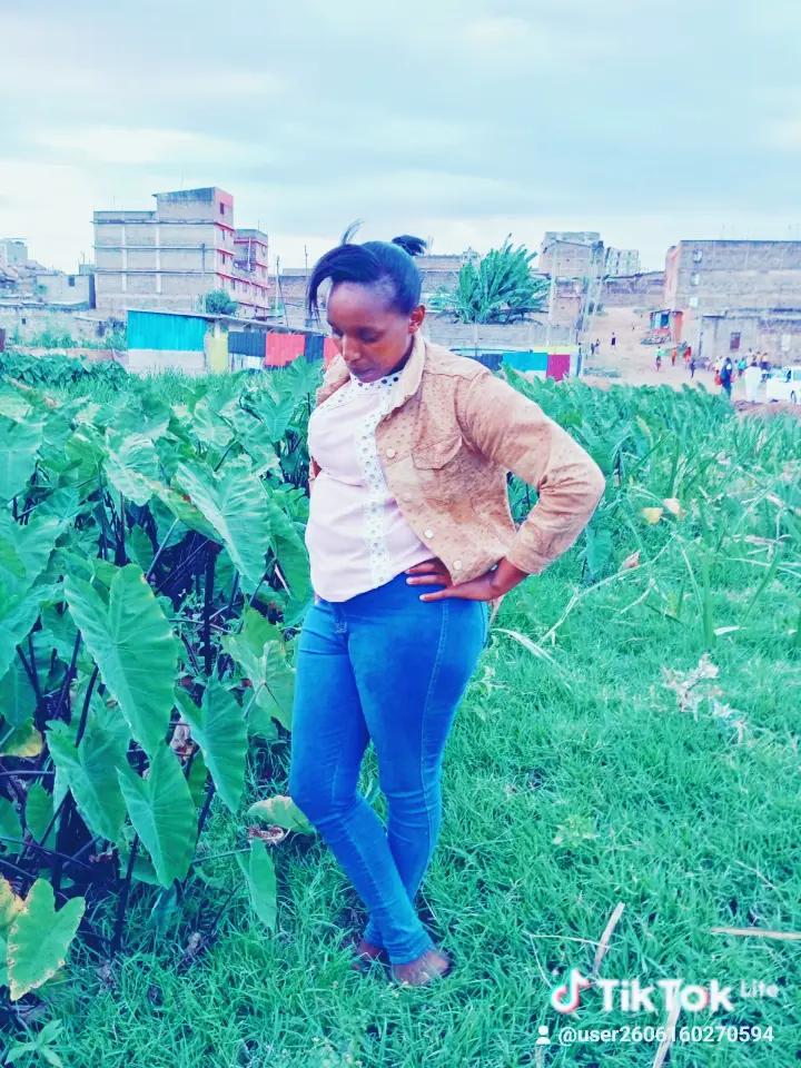 @Lily mamake Tee