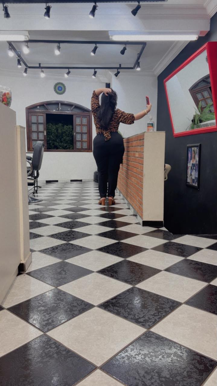 @renata_com