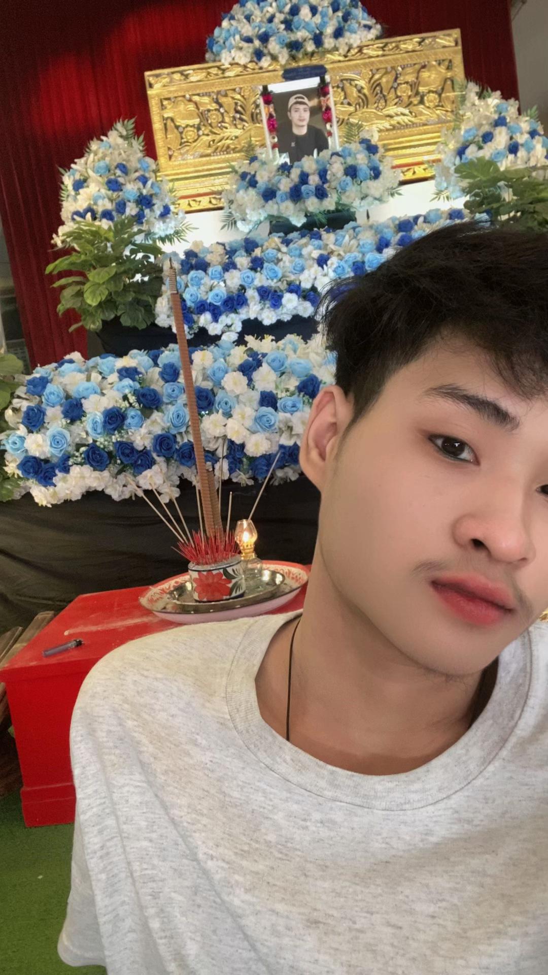 @ฟลุ๊ค จารุวัส