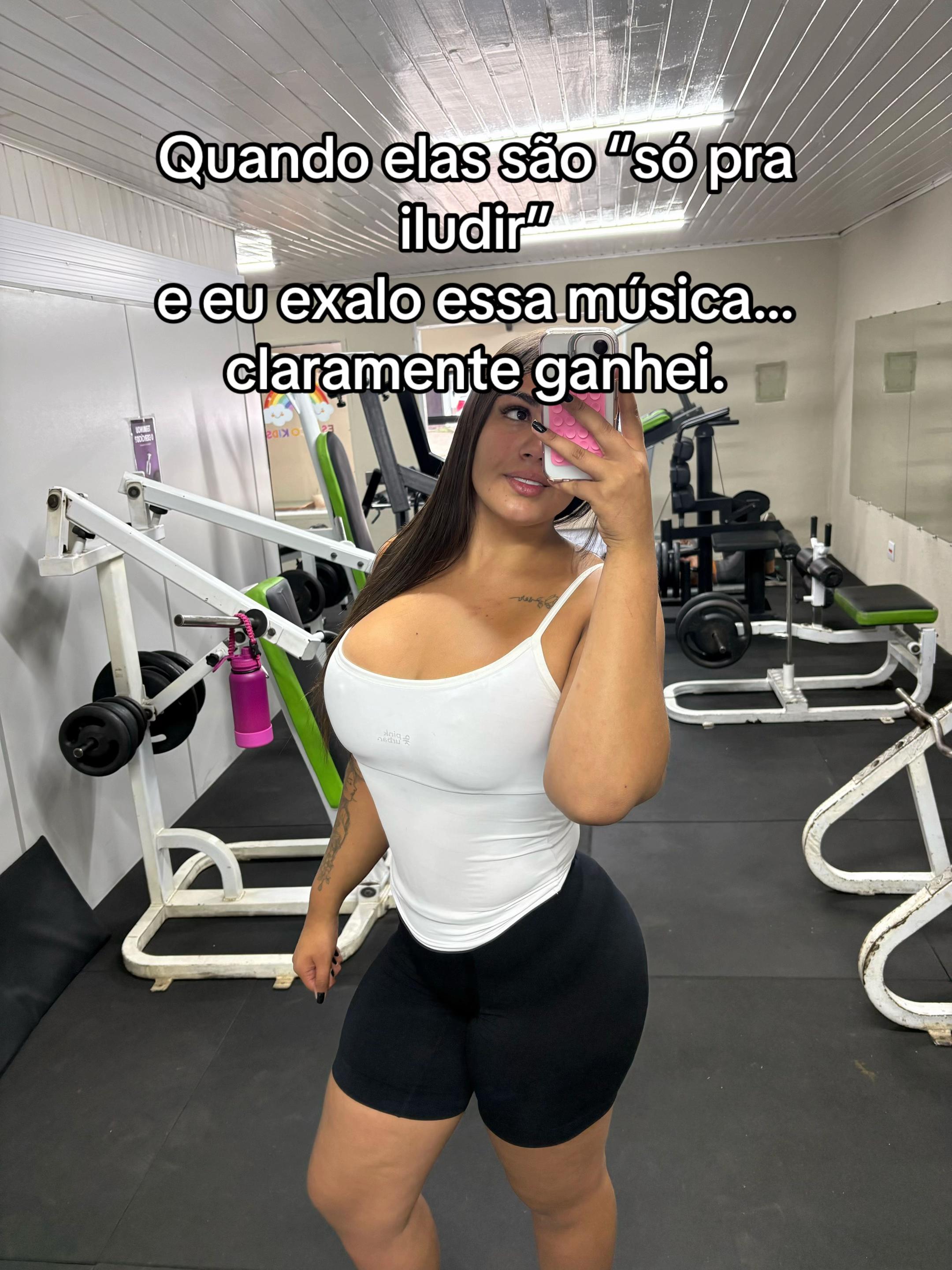 @Cec&iacute;lia Pucci
