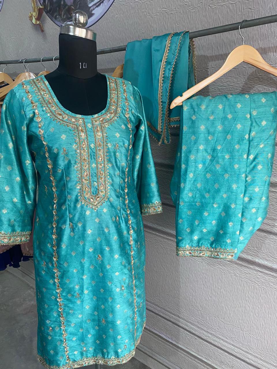 @GURU KIRPA BOUTIQUE